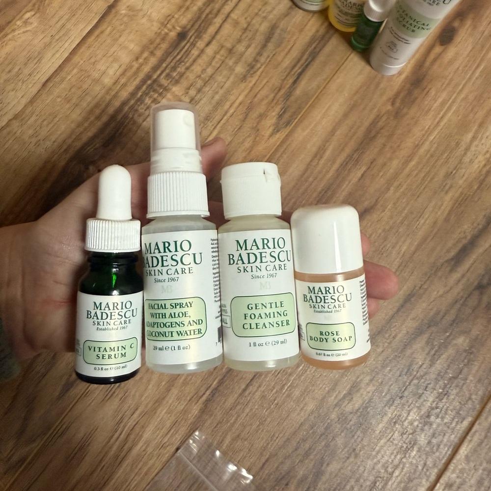 4 full size Mario Badescu's products and samples - Picture 7 of 13